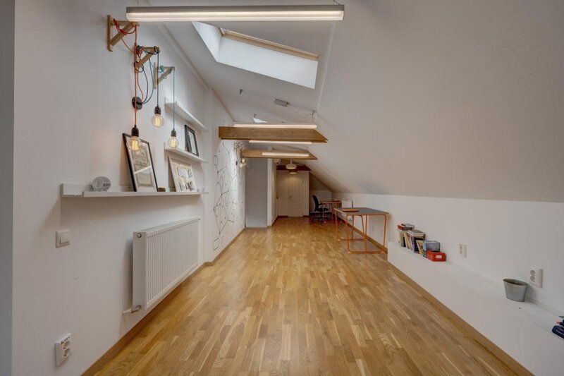 Cartierul Evreiesc, casa 3 camere pivnita si mansarda open space.